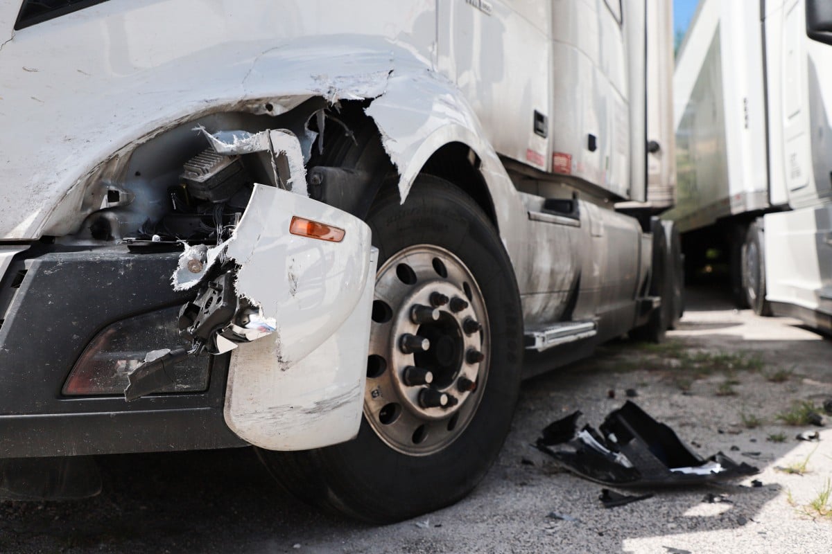 How Dangerous Are Rear-End Truck Accidents? - Wagner Workers Compensation \u0026  Personal Injury Lawyers, image size:1200x800